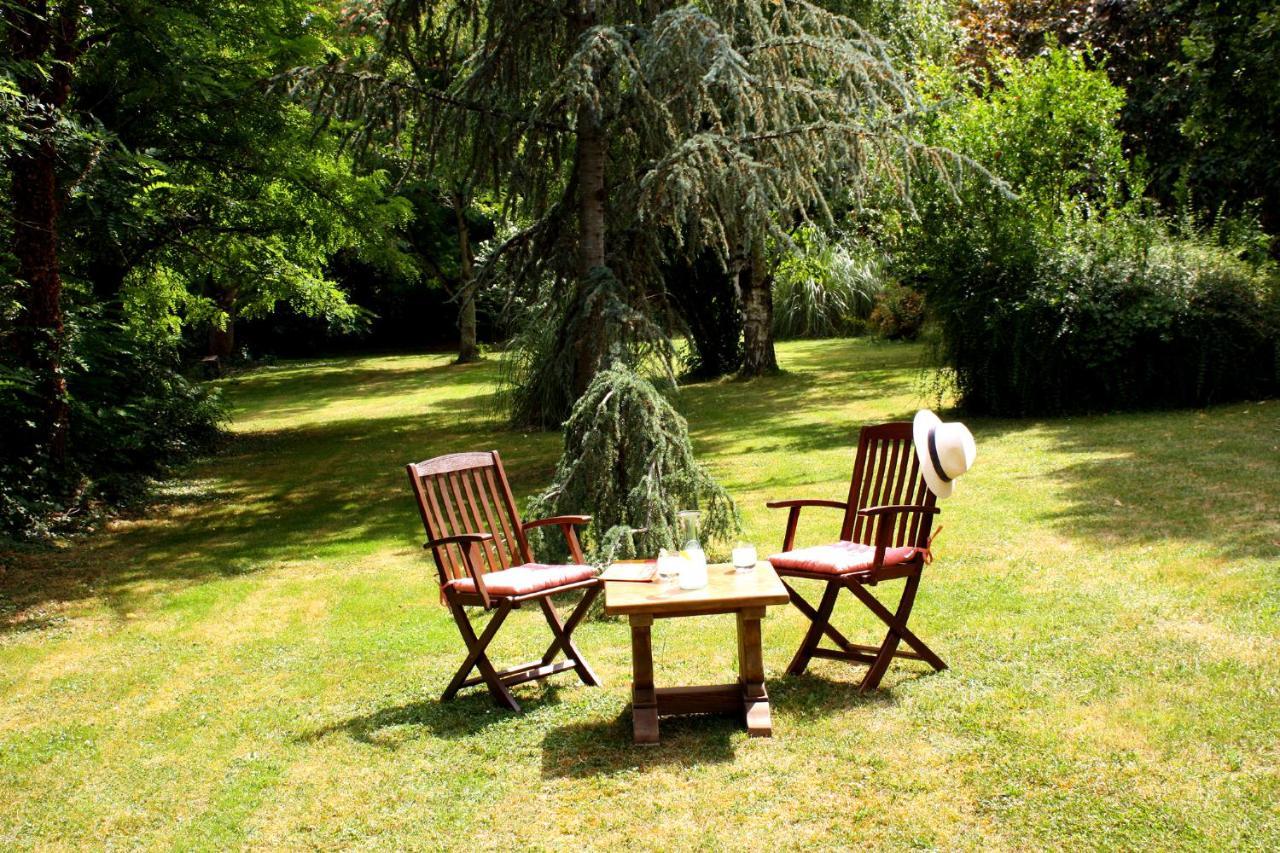 Au Plech Bed & Breakfast Mont-d'Astarac Exterior photo